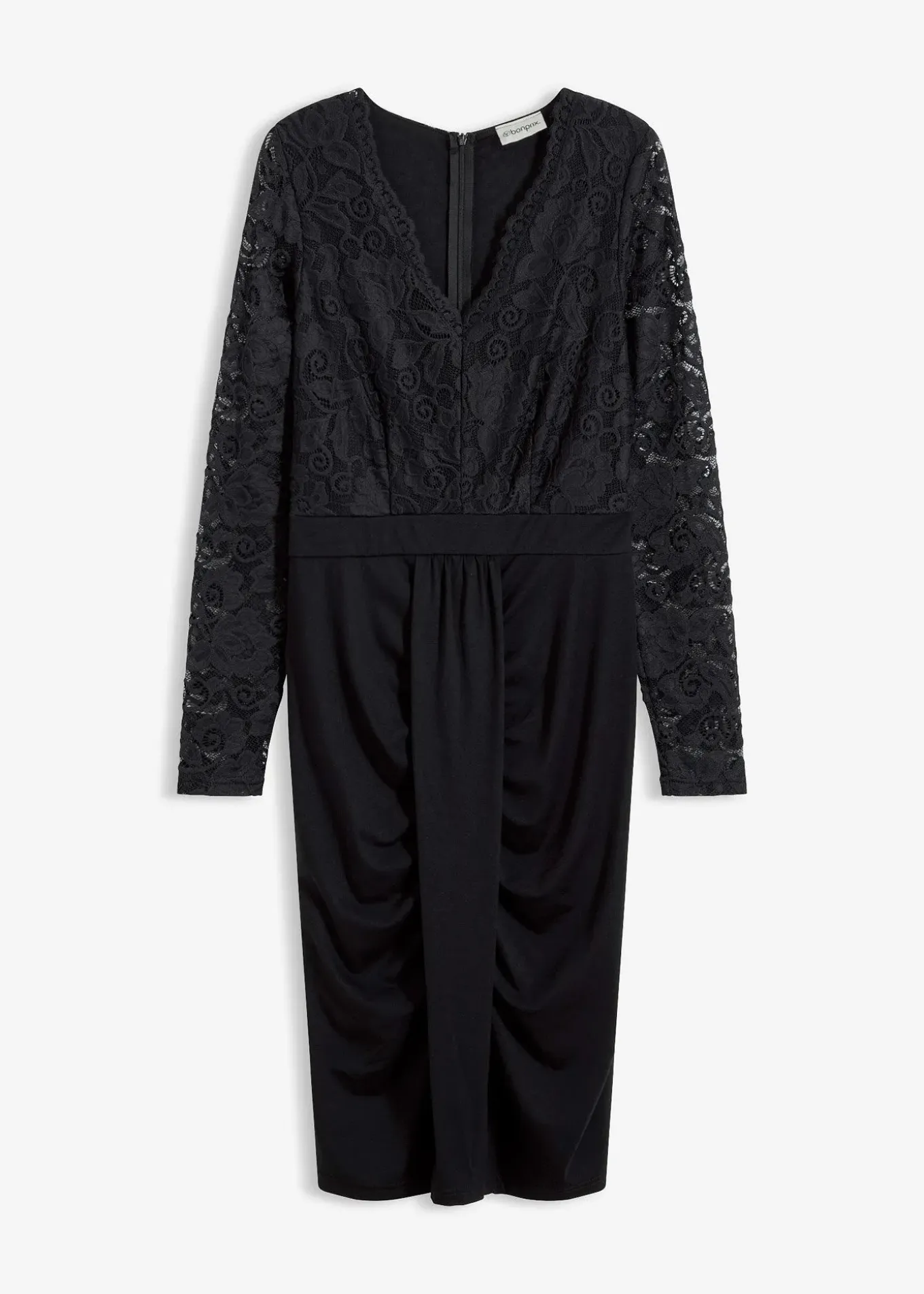 Robe à dentelle et drapé