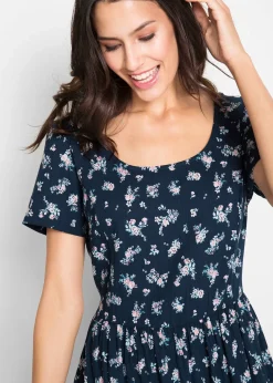 Robe à manches courtes