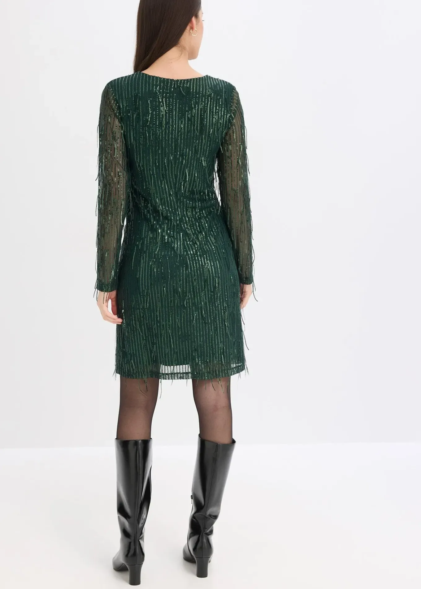 Robe à sequins et franges