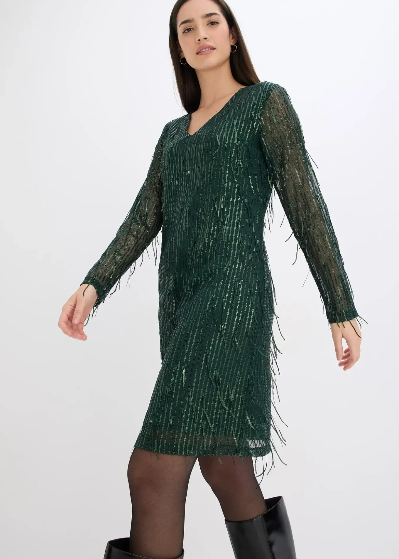 Robe à sequins et franges
