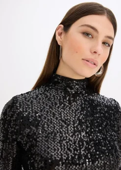 Robe à sequins et manches trompette