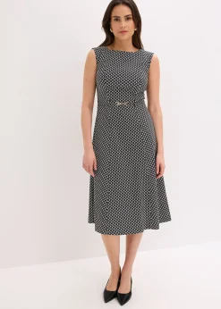 Robe avec ceinture (2 pces)