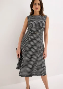 Robe avec ceinture (2 pces)