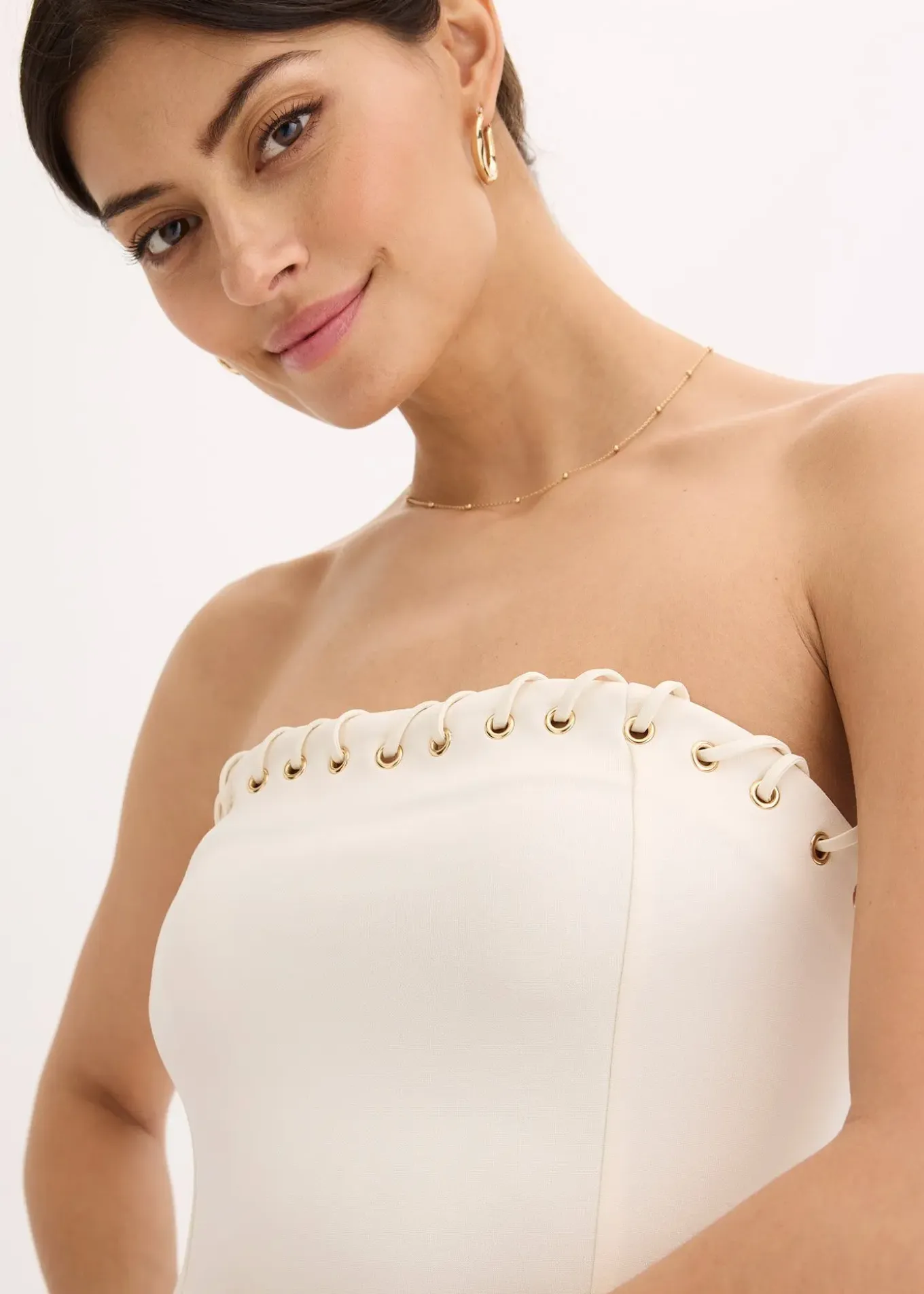 Robe avec détail chaîne