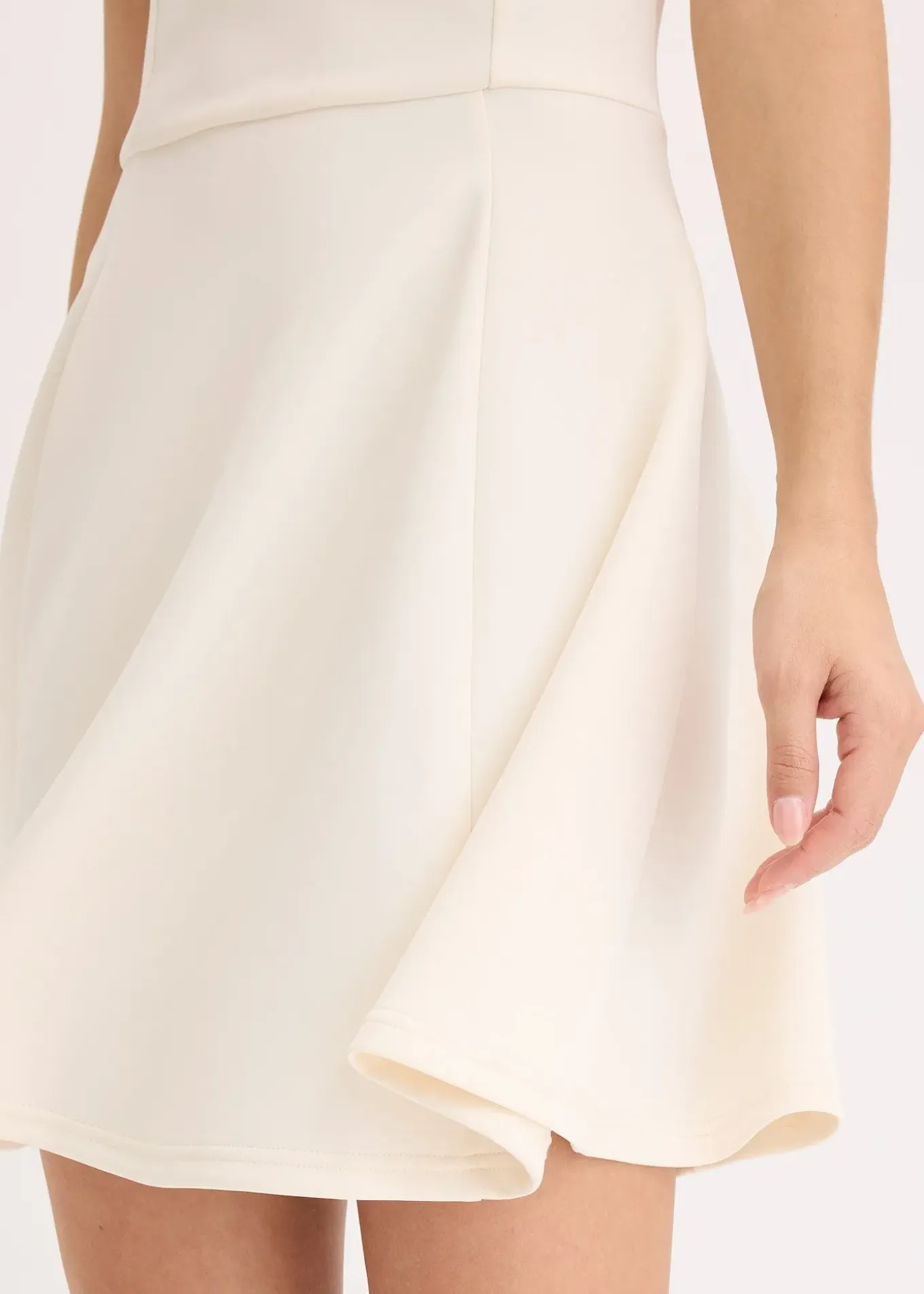 Robe avec détail chaîne