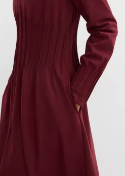 Robe confortable avec plis décoratifs