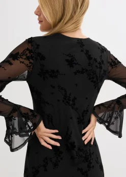 Robe courte avec manches en mesh