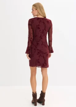 Robe courte avec manches en mesh