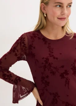 Robe courte avec manches en mesh