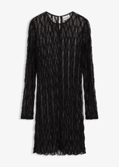 Robe courte en dentelle