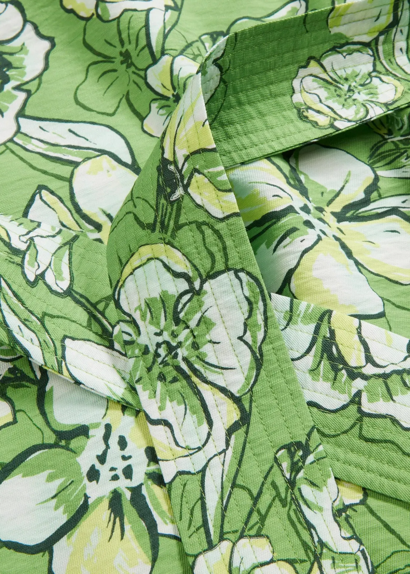 Robe courte en douce viscose mélangée