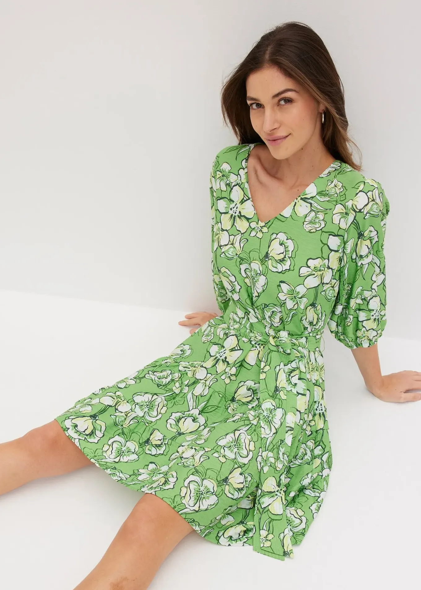 Robe courte en douce viscose mélangée