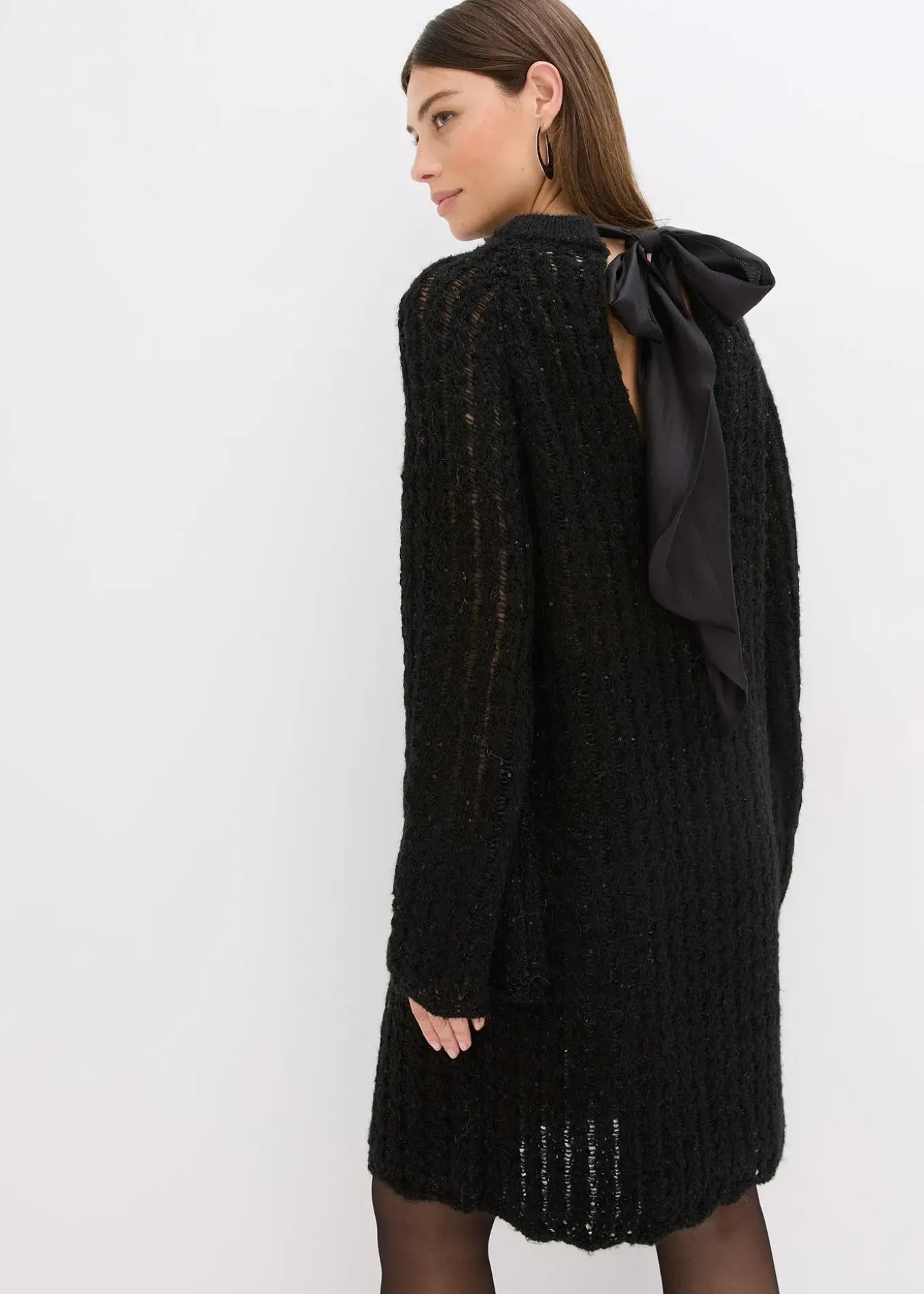 Robe courte en maille à nœud en satin, légèrement transparente