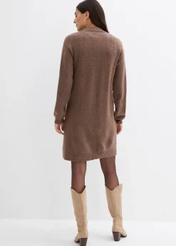 Robe courte en maille avec encolure boutonnée