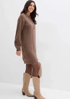 Robe courte en maille avec encolure boutonnée