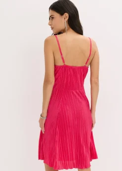 Robe courte en matière brillante et plissée