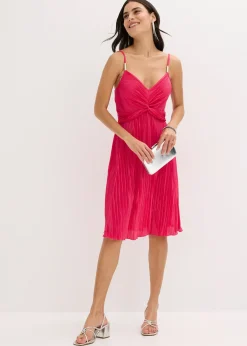 Robe courte en matière brillante et plissée