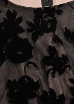 Robe courte en mesh à imprimé floqué