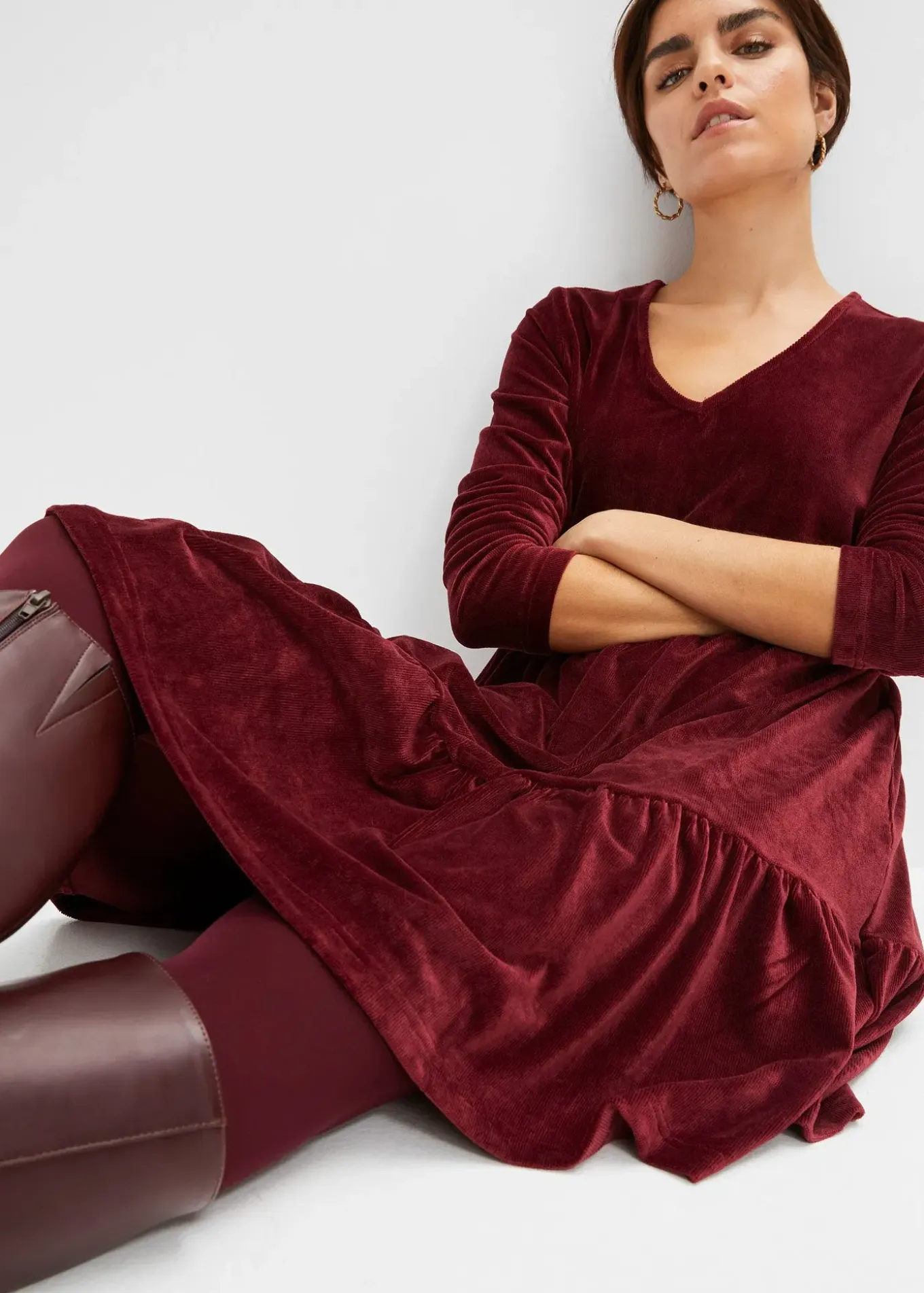 Robe courte en velours extensible