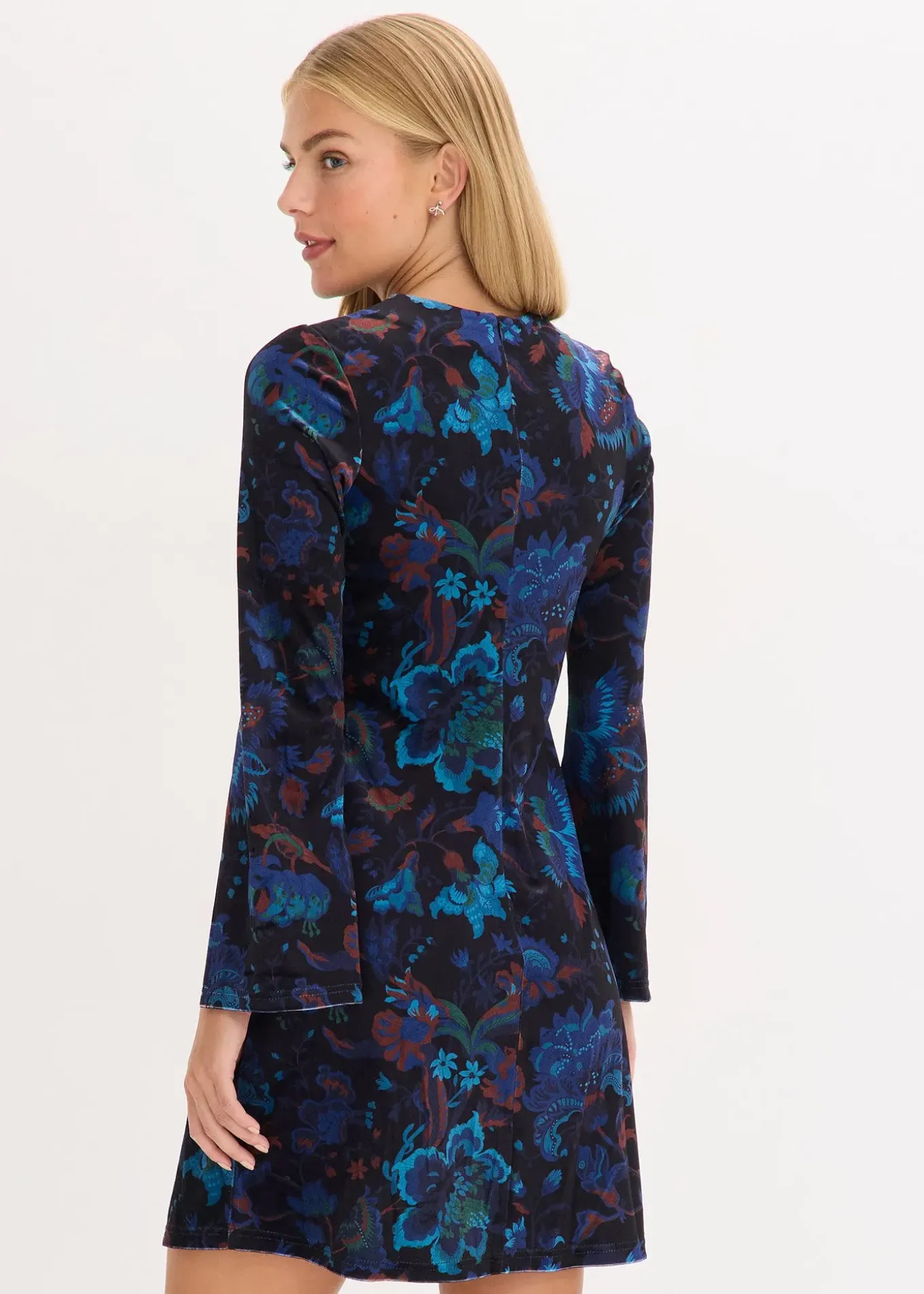 Robe courte en velours fluide