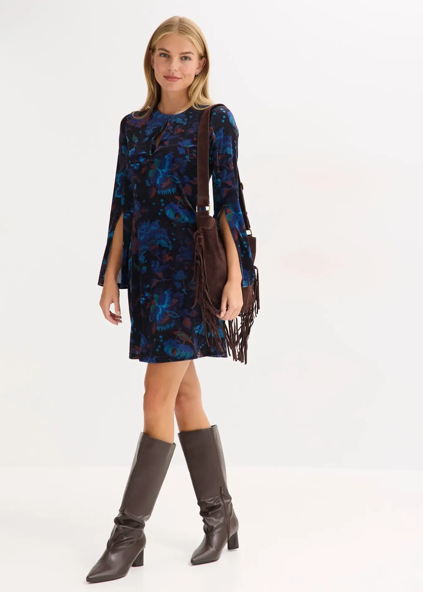 Robe courte en velours fluide