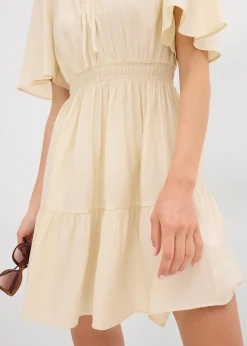 Robe courte et fluide en viscose mélangée