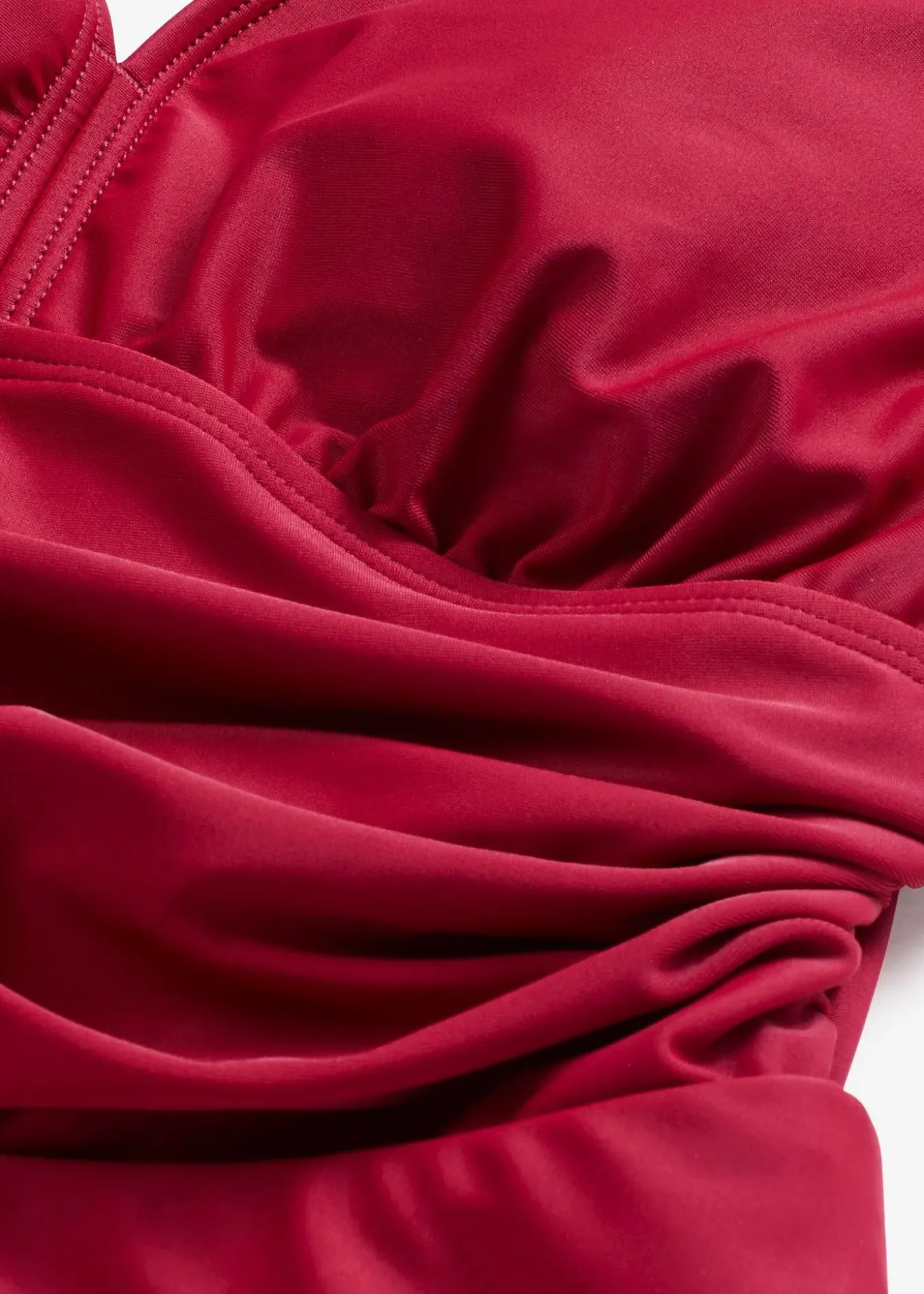 Robe de bain à bretelles croisées