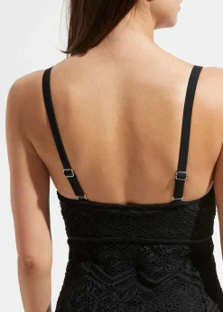 Robe de bain avec dentelle