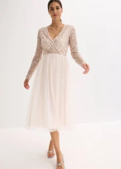 Robe de cocktail brodée de sequins