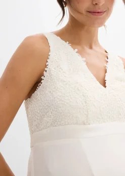 Robe de mariée de grossesse avec dentelle, satin et crêpe georgette