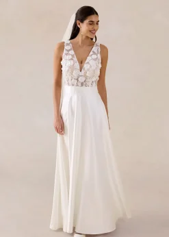 Robe de mariée en satin brillant avec application de fleurs