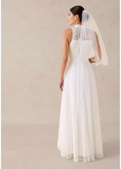 Robe de mariée en tulle et dentelle