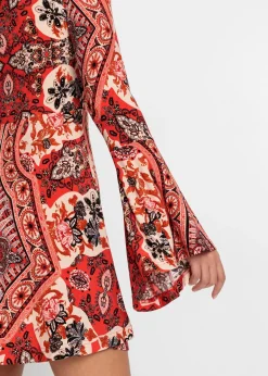 Robe en jersey avec col montant et manches volantées