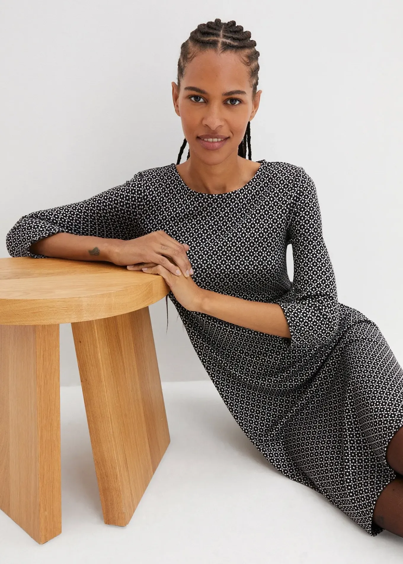 Robe en jersey milano de viscose mélangée avec motif jacquard