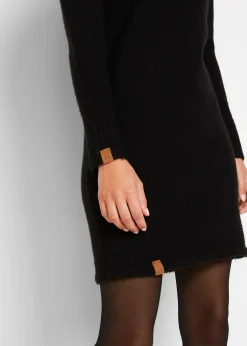 Robe en maille à capuche