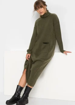 Robe en maille à col roulé