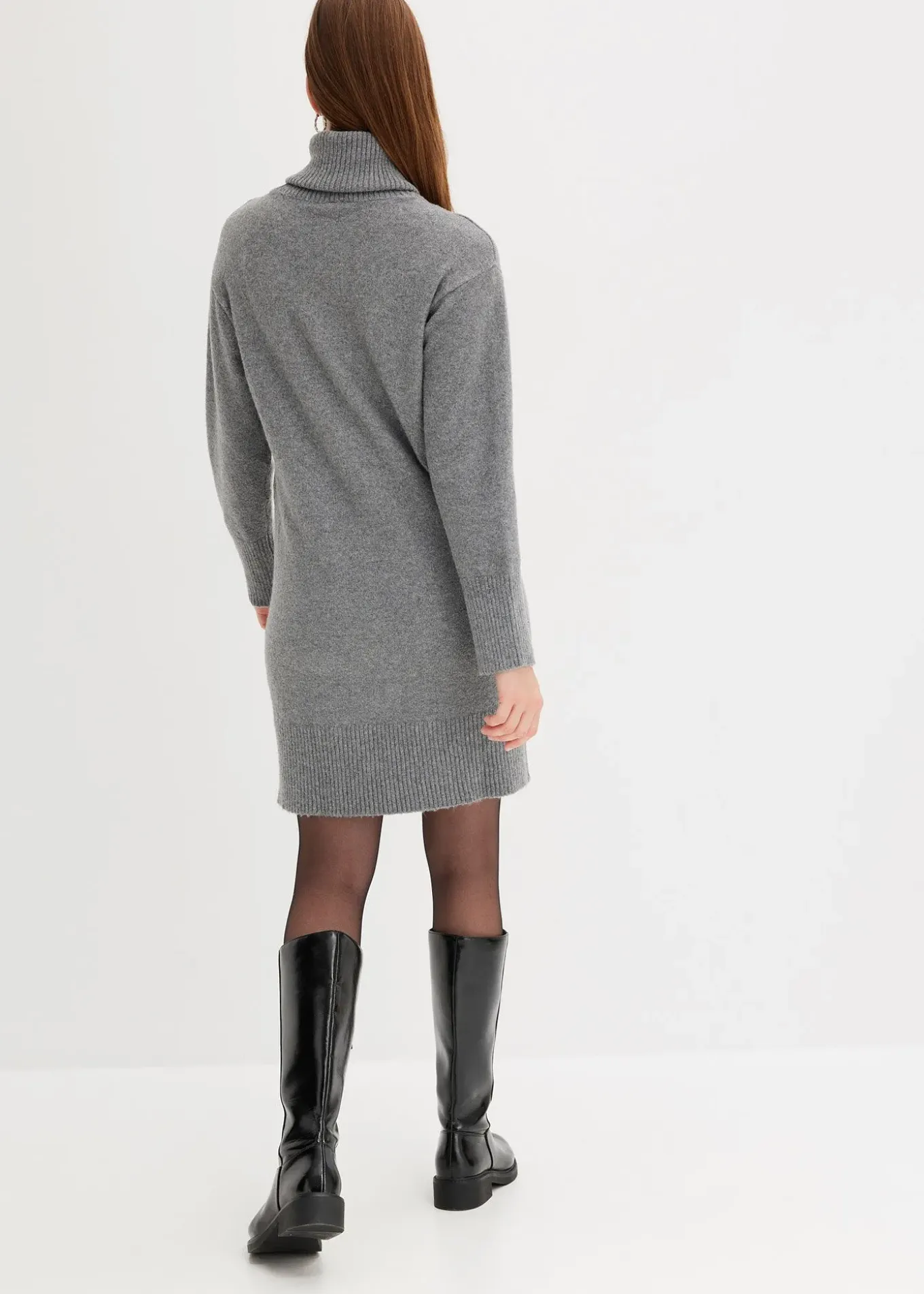 Robe en maille à col roulé