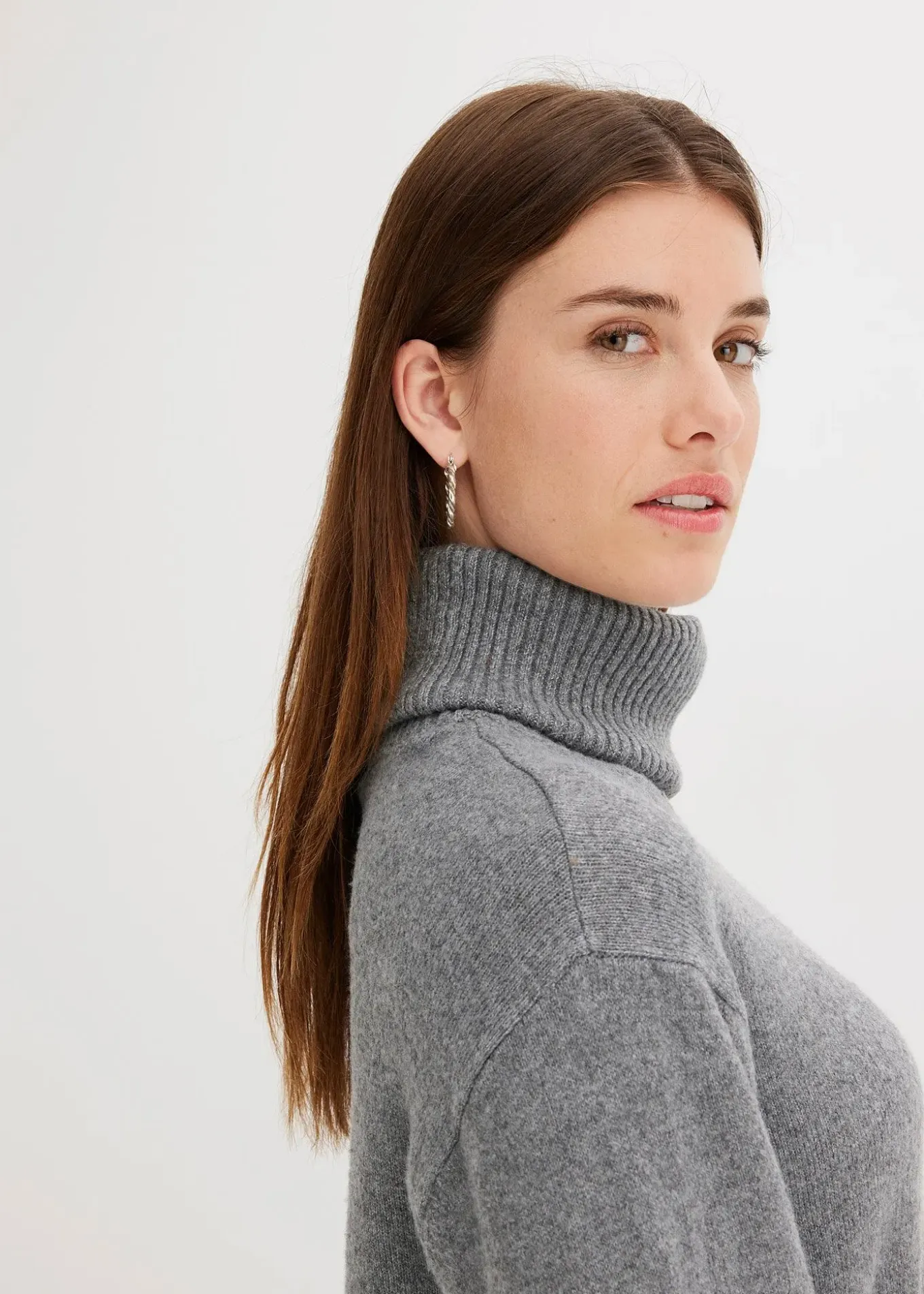 Robe en maille à col roulé