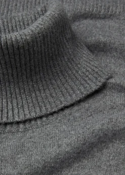 Robe en maille à col roulé