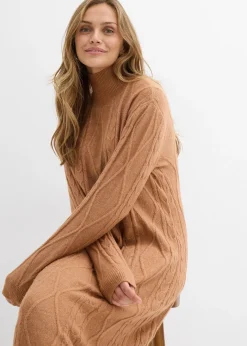 Robe en maille à motif torsadé