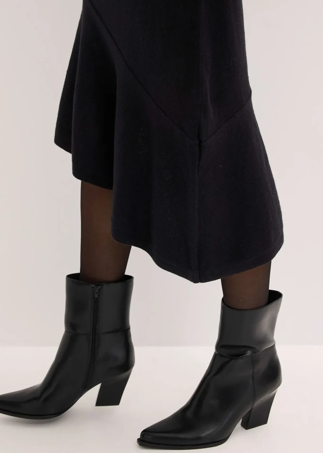 Robe en maille asymétrique en coton et cachemire