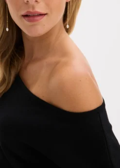 Robe en maille asymétrique