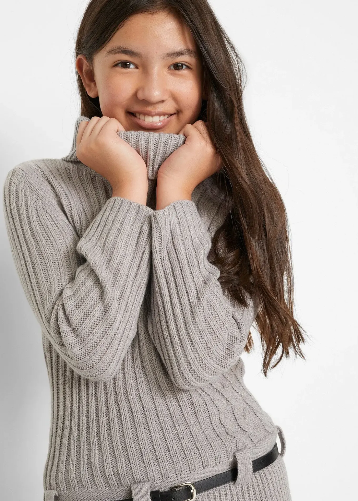 Robe en maille avec ceinture (ens. 2 pces)