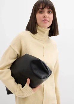 Robe en maille avec couture décorative