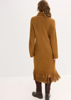 Robe en maille avec franges à la base