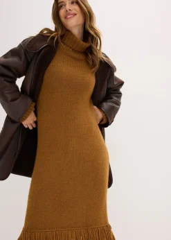 Robe en maille avec franges à la base