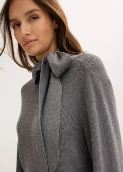 Robe en maille avec nœud