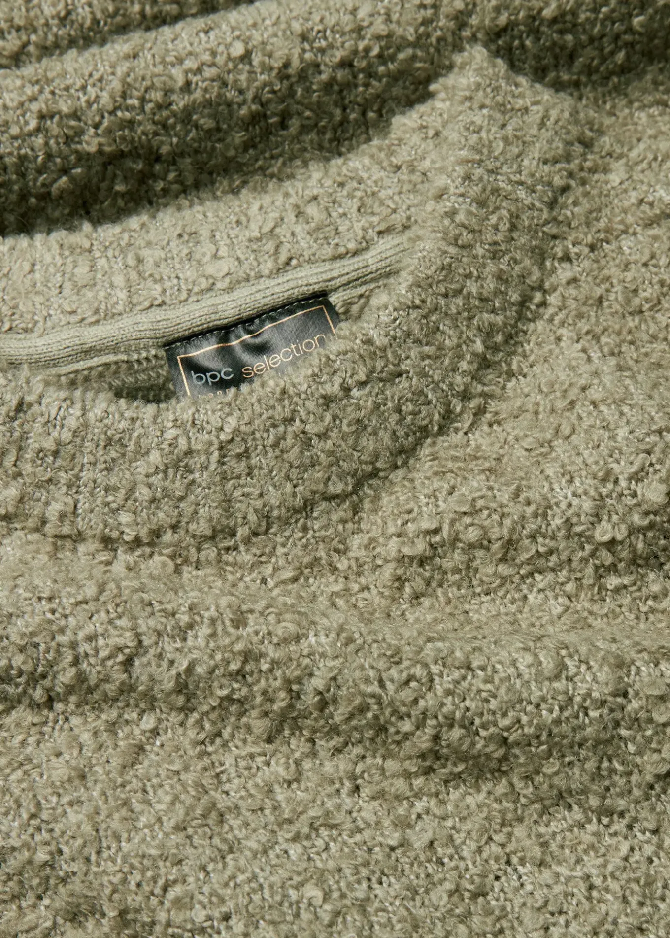 Robe en maille bouclette