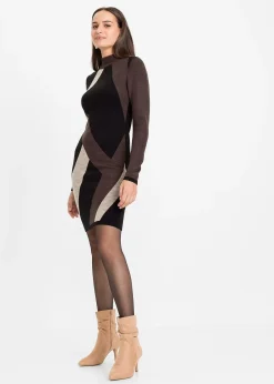 Robe en maille jacquard à rayures modernes