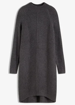 Robe en maille longue derrière